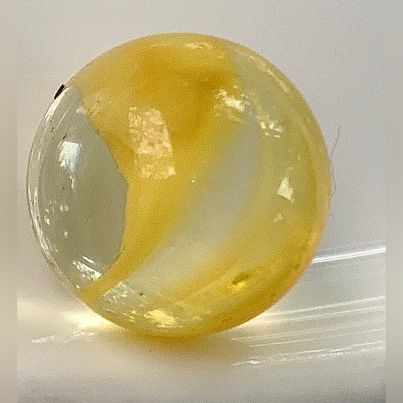 Vintage Yellow Egg Yolk Cat’s Claw Blown Glass Antique Marble - Picture 15 of 16